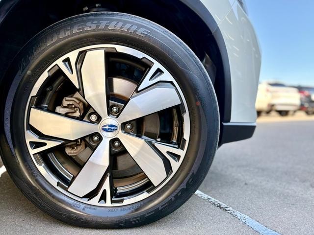 Subaru FORESTER 2019 — фото автомобиля 1