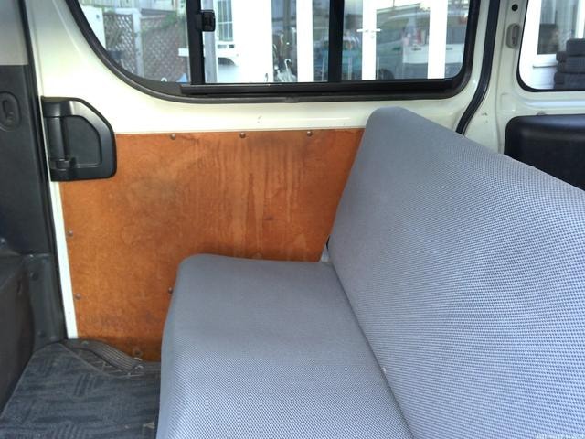 Toyota HIACE VAN 2012 — фото автомобиля 1