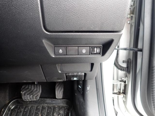 Nissan NOTE 2021 — фото автомобиля 1