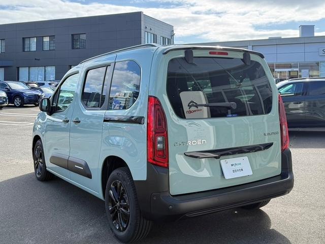 Citroen BERLINGO 2026 — фото автомобиля 1
