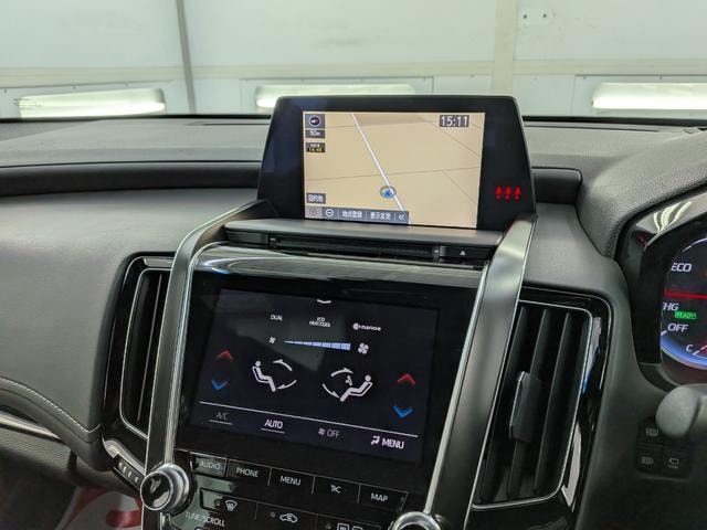 Toyota CROWN HYBRID 2018 — фото автомобиля 1