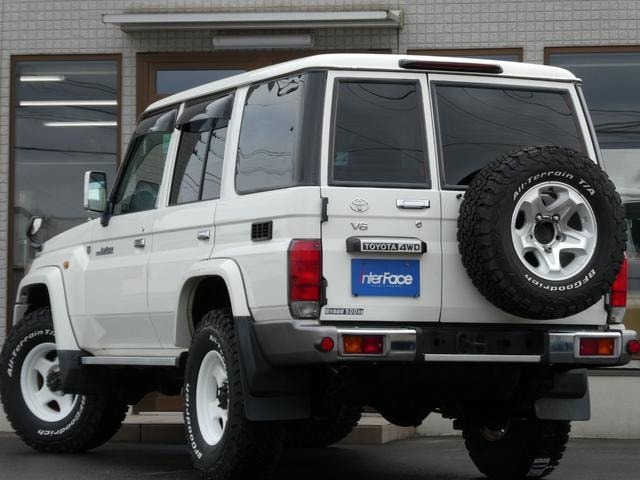Миниатюра 12