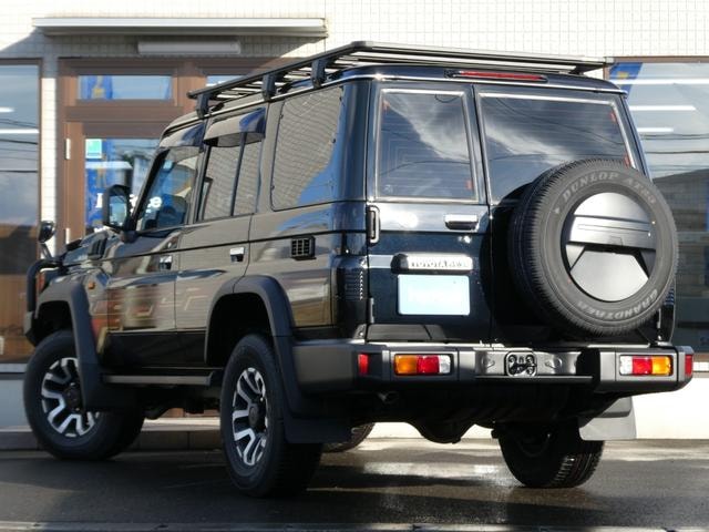 Миниатюра 12