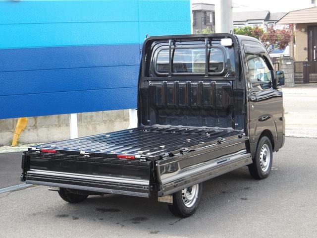 Миниатюра 17