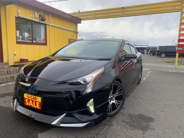 Toyota PRIUS 2016 — фото автомобиля 1