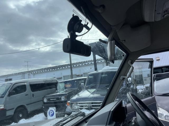 Миниатюра 28