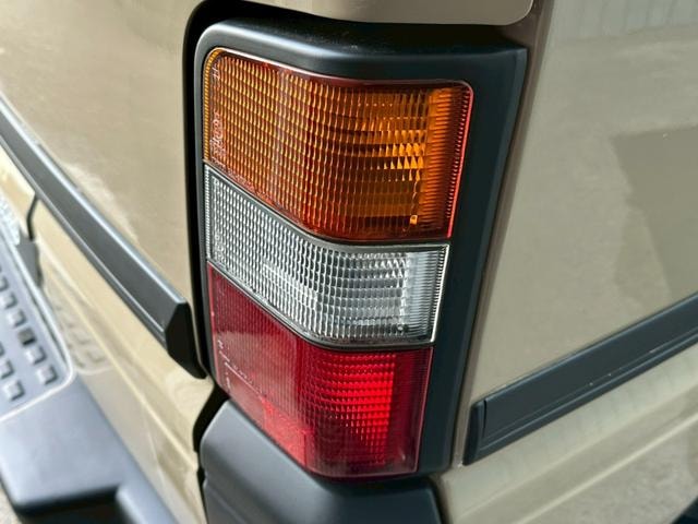 Mitsubishi DELICA STAR WAGON 1990 — фото автомобиля 1