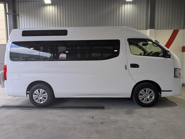 Nissan NV350CARAVAN VAN 2020 — фото автомобиля 1