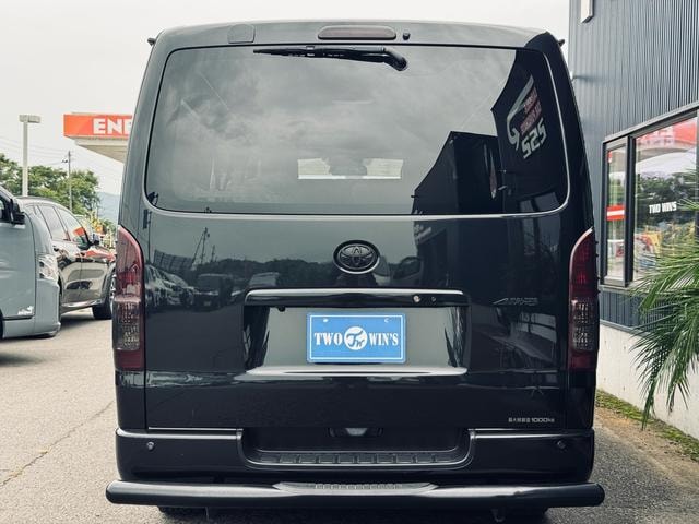 Миниатюра 12