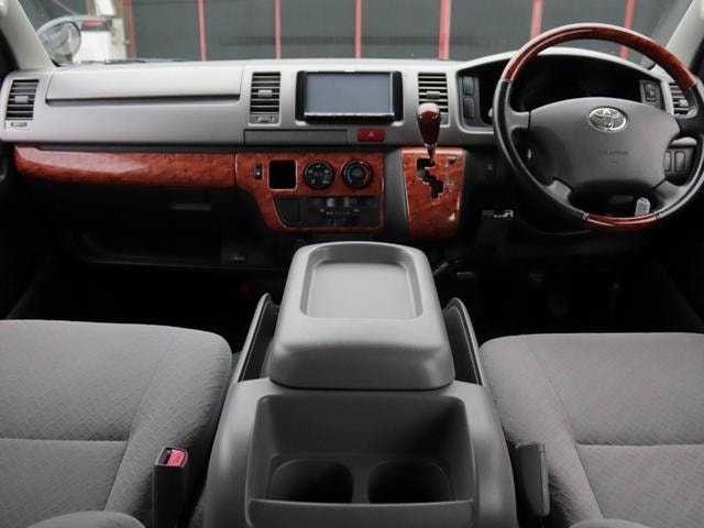 Toyota HIACE VAN 2008 — фото автомобиля 1