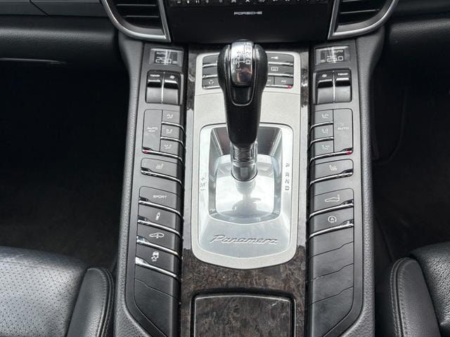 Porsche PANAMERA 2011 — фото автомобиля 1