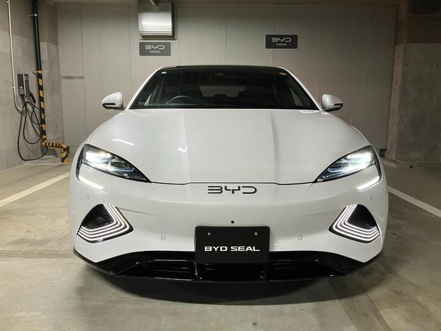 Byd SEAL 2025 — фото автомобиля 1