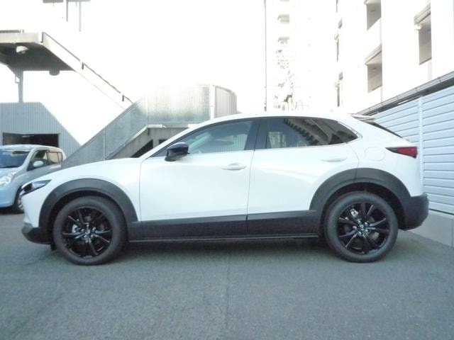 Mazda CX-30 2026 — фото автомобиля 1