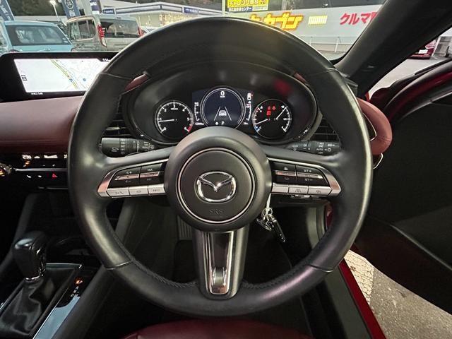 Mazda 3 FASTBACK 2020 — фото автомобиля 1