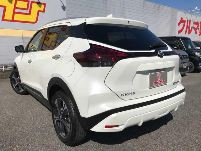 Nissan KICKS 2024 — фото автомобиля 1