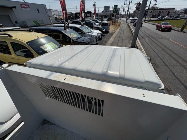 Isuzu ELF TRUCK 2012 — фото автомобиля 1