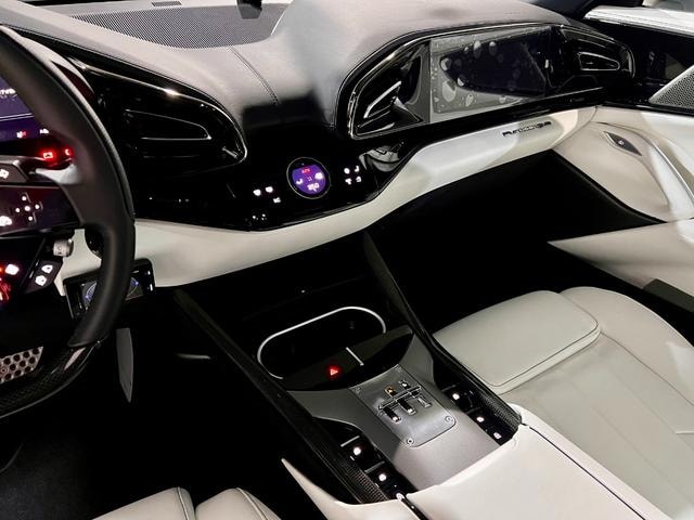 Миниатюра 10