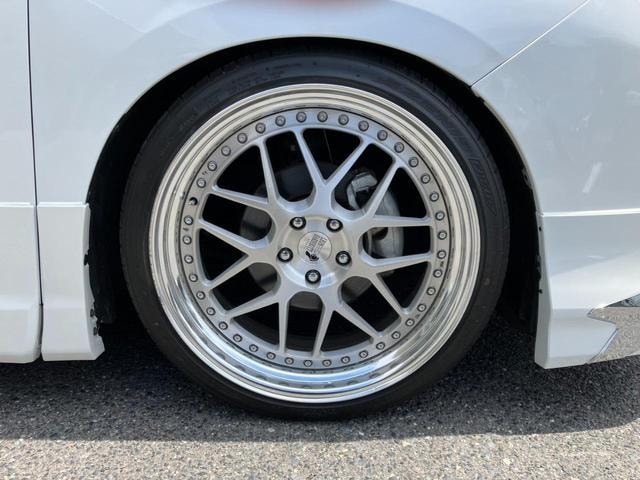 Миниатюра 28