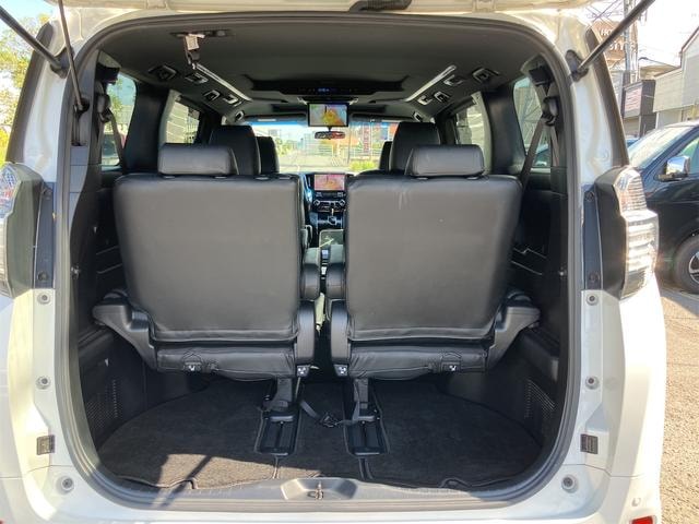 Toyota VELLFIRE 2017 — фото автомобиля 1