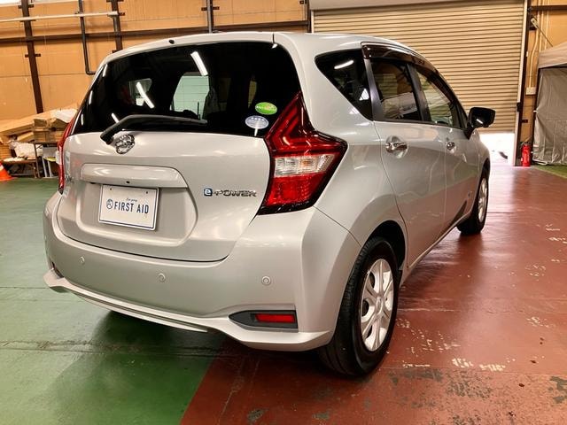 Nissan NOTE 2016 — фото автомобиля 1