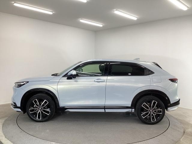 Honda VEZEL 2022 — фото автомобиля 1