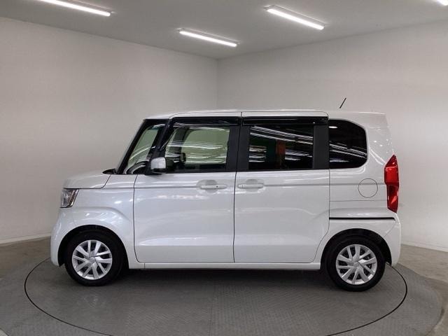 Honda N-BOX 2022 — фото автомобиля 1