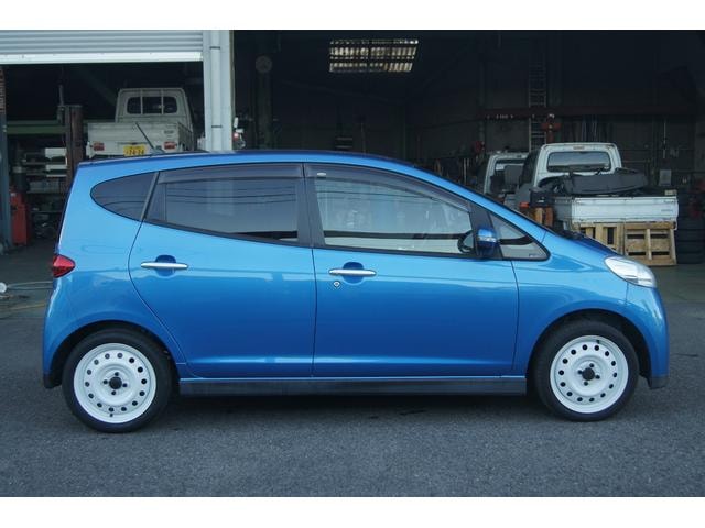 Daihatsu SONICA 2007 — фото автомобиля 1