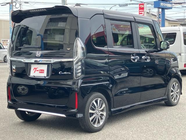 Honda N-BOX CUSTOM 2022 — фото автомобиля 1