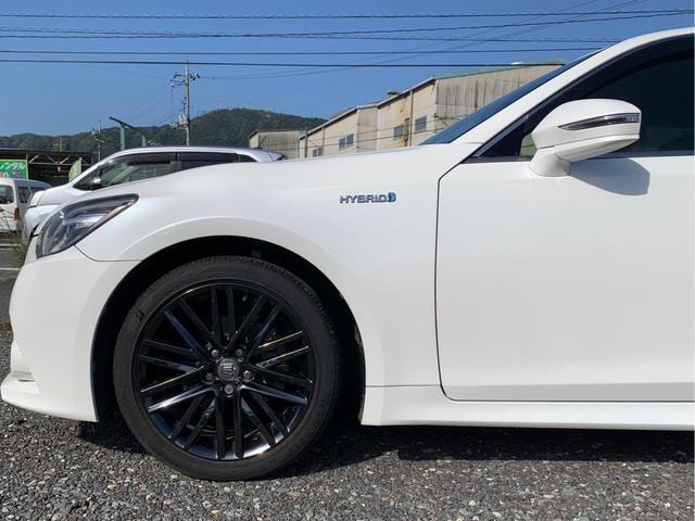 Toyota CROWN HYBRID 2015 — фото автомобиля 1