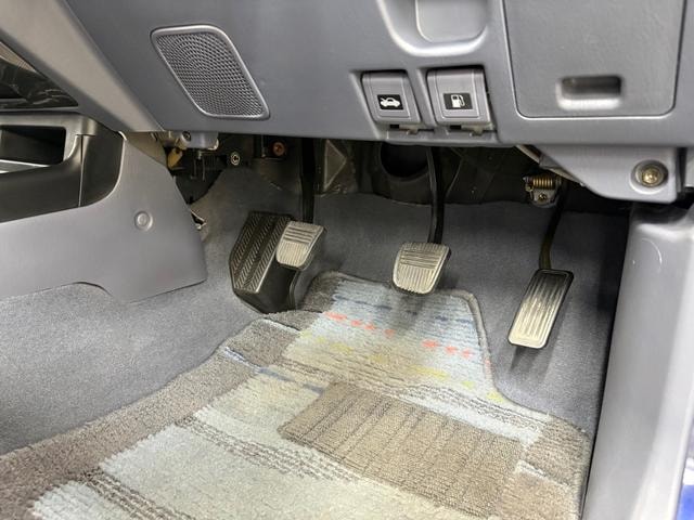 Toyota LAND CRUISER PRADO 1999 — фото автомобиля 1