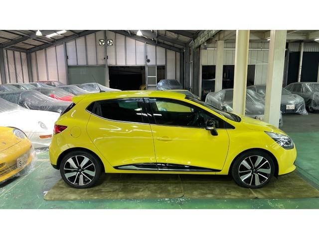 Renault LUTECIA 2015 — фото автомобиля 1