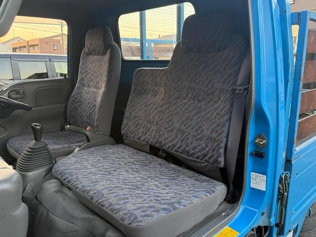 Isuzu ELF TRUCK 2004 — фото автомобиля 1