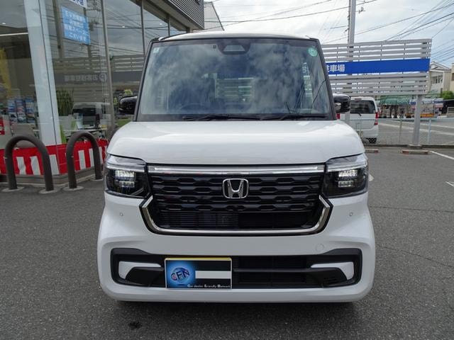 Honda N-BOX CUSTOM 2024 — фото автомобиля 1