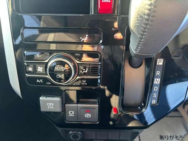 Toyota ROOMY 2023 — фото автомобиля 1