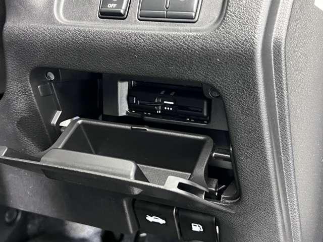 Nissan SERENA 2022 — фото автомобиля 1