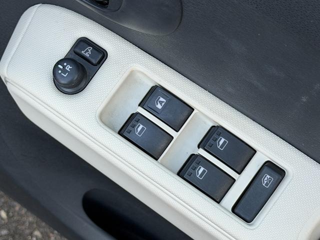 Daihatsu MIRA COCOA 2015 — фото автомобиля 1