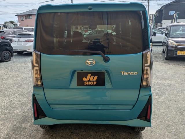 Daihatsu TANTO 2022 — фото автомобиля 1