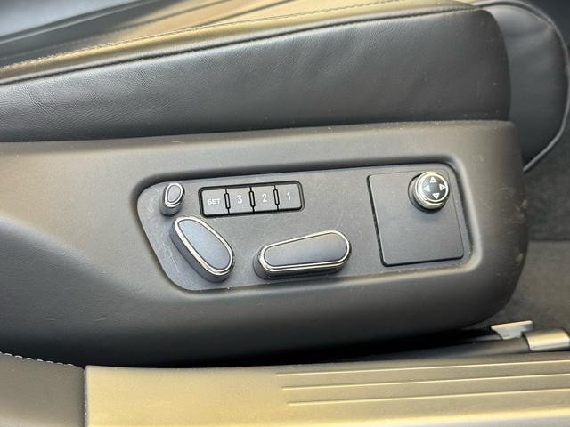 Миниатюра 28