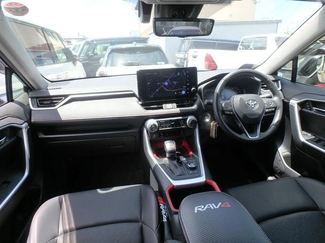 Toyota RAV4 2023 — фото автомобиля 1