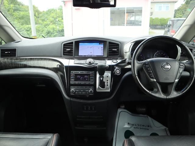 Nissan ELGRAND 2016 — фото автомобиля 1