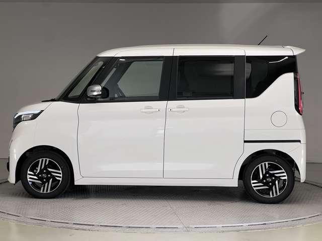 Nissan ROOX 2025 — фото автомобиля 1
