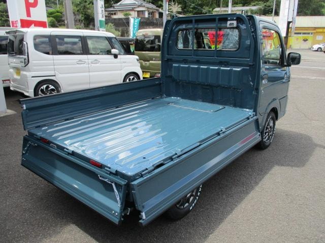 Миниатюра 17