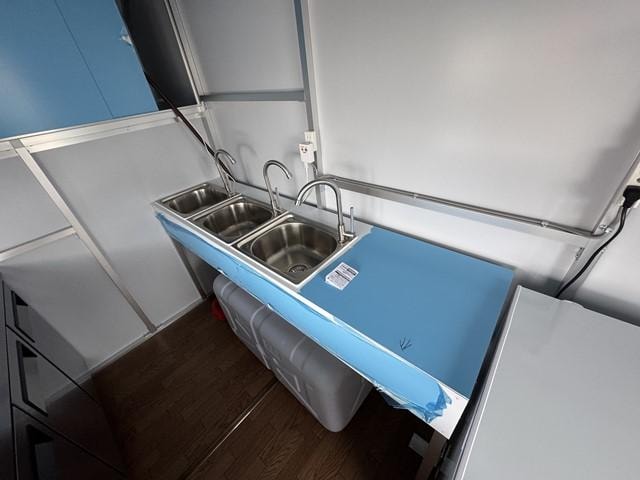 Миниатюра 12