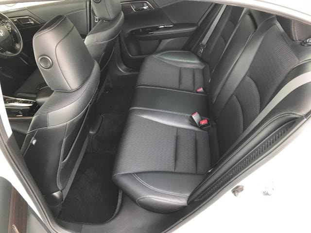 Honda ACCORD HYBRID 2017 — фото автомобиля 1