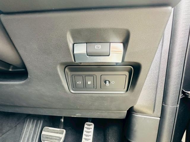 Land Rover DISCOVERY SPORT 2023 — фото автомобиля 1