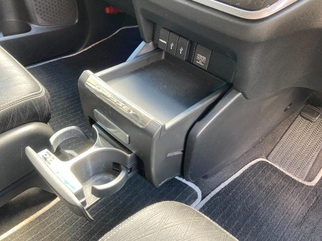 Honda ODYSSEY 2014 — фото автомобиля 1