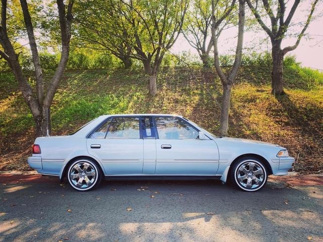 Toyota CORONA 1991 — фото автомобиля 1