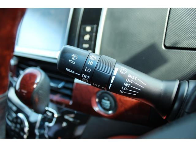 Toyota ESTIMA 2013 — фото автомобиля 1