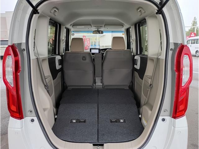 Honda N-BOX 2018 — фото автомобиля 1