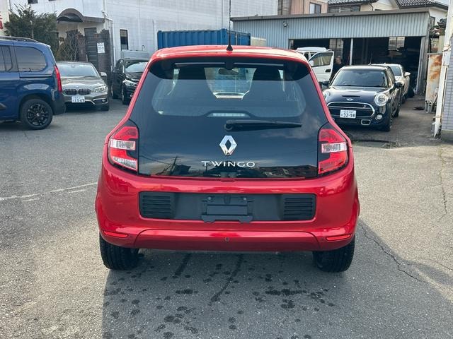 Миниатюра 6